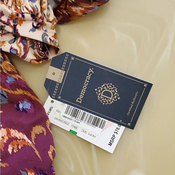 Democracy long sleeve top - Picture 5 of 9